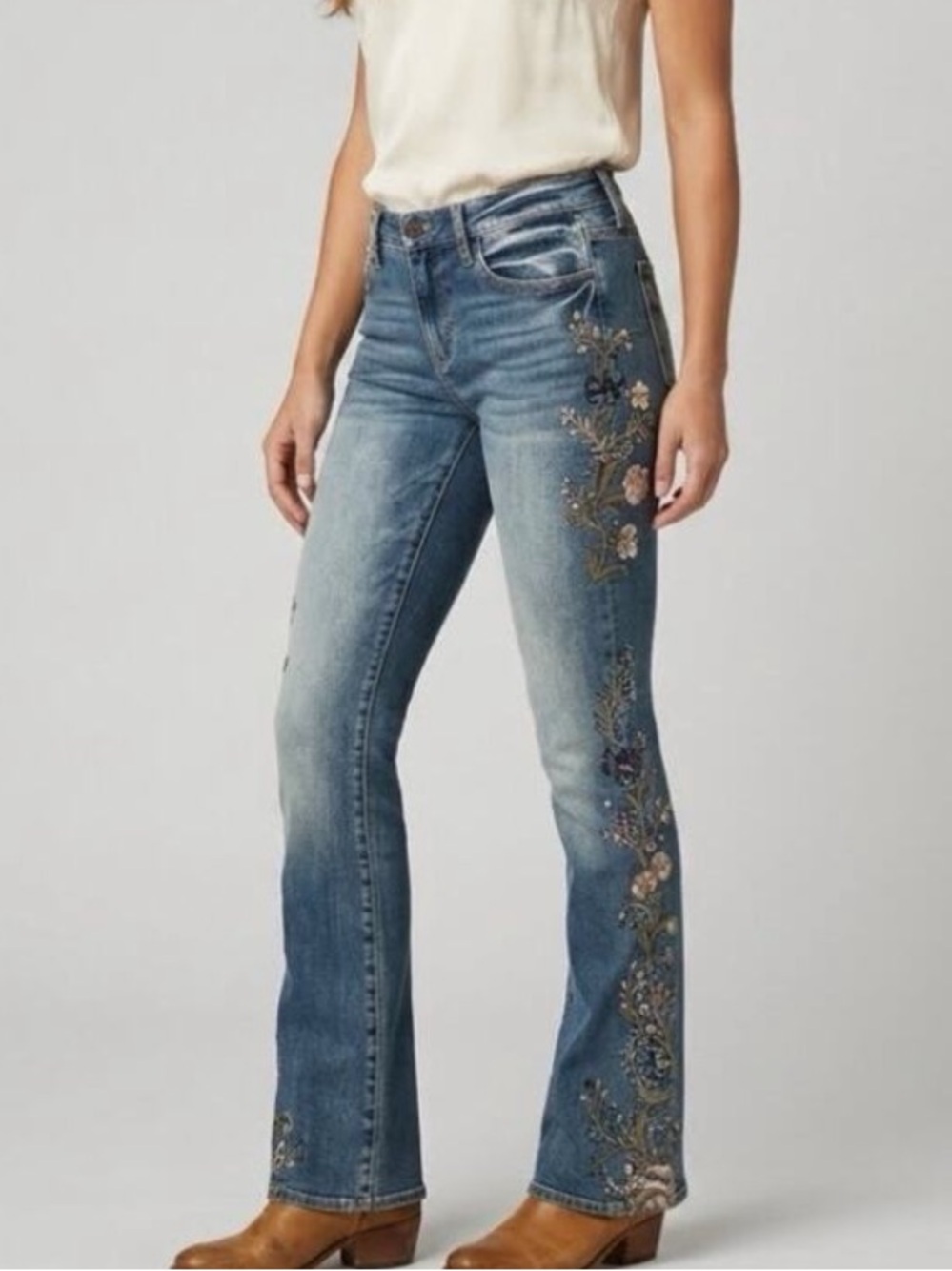 Driftwood Kelly Bootcut Jeans Floral Embroidery Boho
